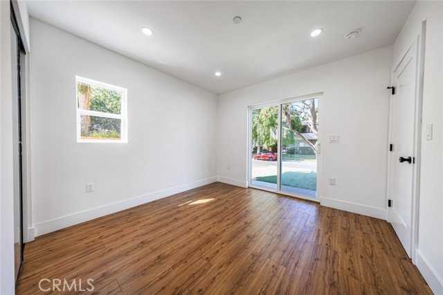 10810 Hesby St #10810 - Photo 3 of 8