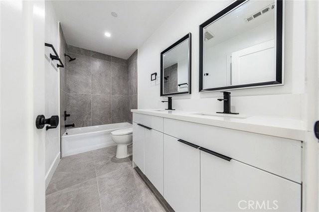 10810 Hesby St #10810 - Photo 4 of 8