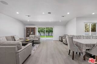 12849 Tiara St - Photo 5 of 8