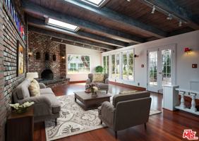 featured image of 14842 Morrison St