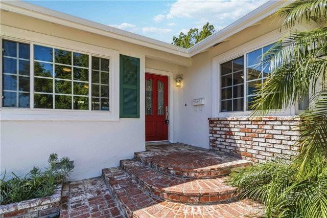 23020 Haynes St - Photo 2 of 8