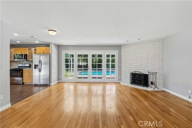 23020 Haynes St - Photo 3 of 8