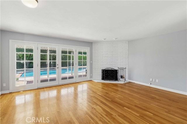 23020 Haynes St - Photo 5 of 8