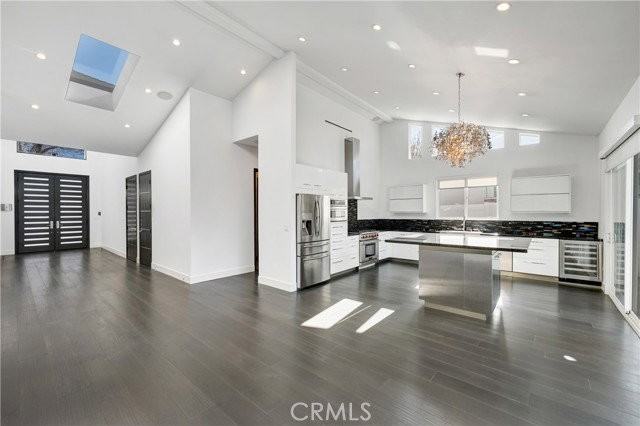 5729 Ostrom Ave - Photo 6 of 8