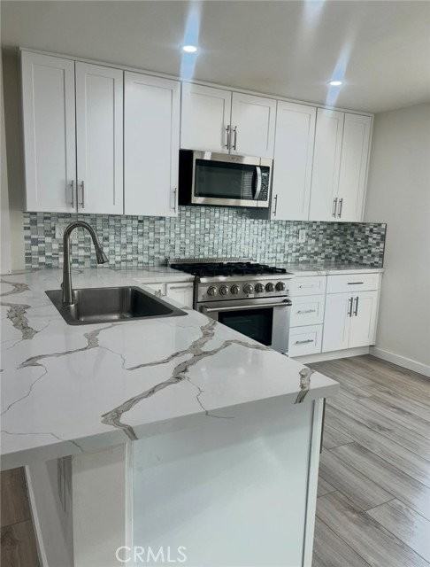 22245 Erwin St #18 - Photo 2 of 8