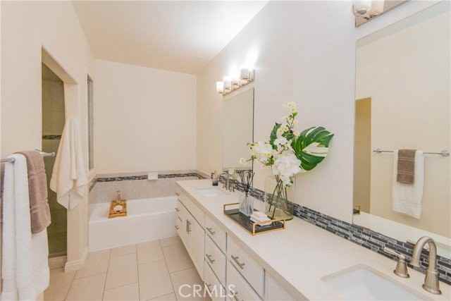 1739 Federal Ave #204 - Photo 6 of 8