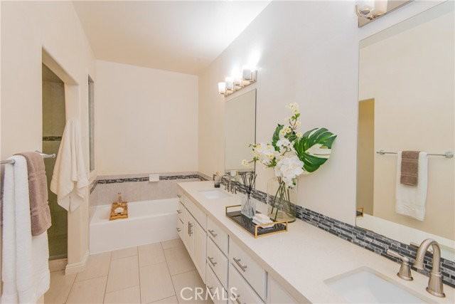 1739 Federal Ave #204 - Photo 7 of 8