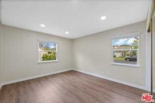 3101 Purdue Ave - Photo 3 of 8