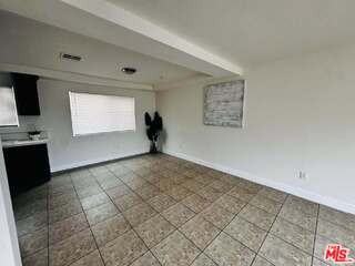 601 W 84th St - Photo 2 of 6