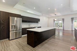 225 S Hamilton Dr #106 - Photo 6 of 7