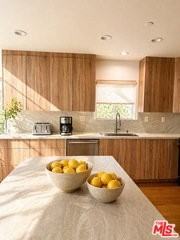 1146 Hacienda Pl #2 - Photo 2 of 8