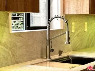 1146 Hacienda Pl #2 - Photo 3 of 8