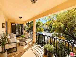 1146 Hacienda Pl #2 - Photo 6 of 8