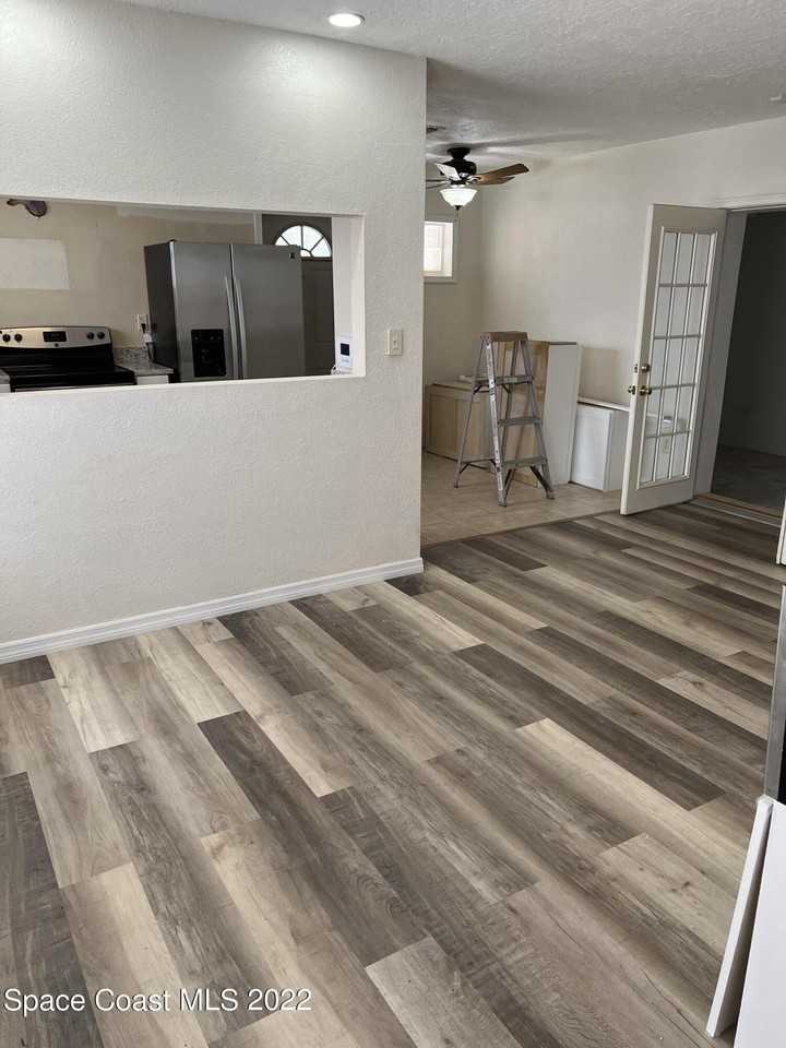 1580 Barna Ave - Photo 2 of 11