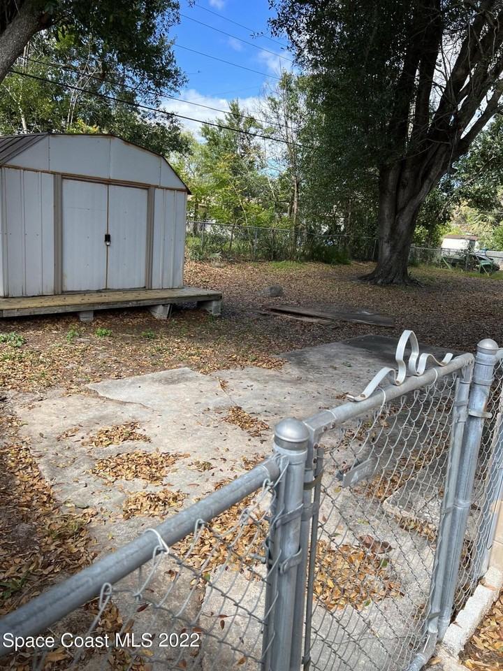 1580 Barna Ave - Photo 6 of 11