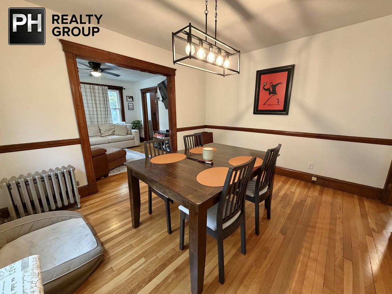 149 Lexington St - Photo 5 of 8