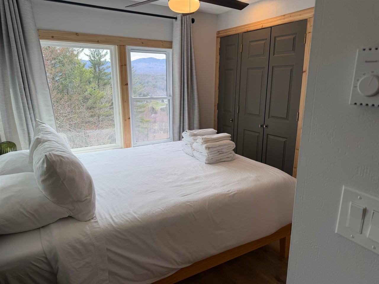 220 Mountainside Dr - Photo 7 of 11