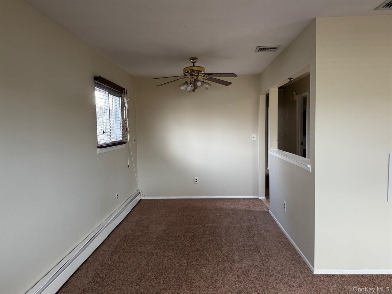 113 Maple Blvd - Photo 4 of 11