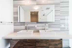 Biscayne Blvd - Photo 4 of 8