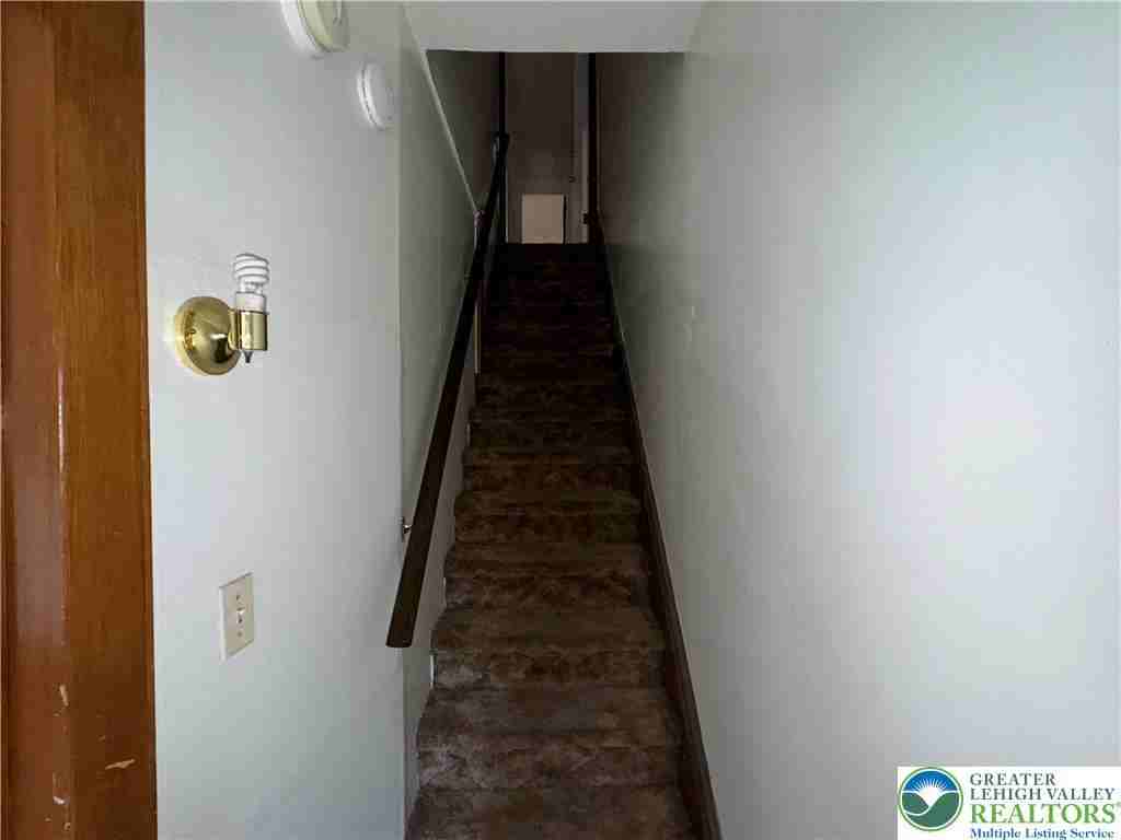 733 N 11th St ##2 - Photo 2 of 8