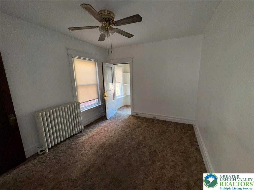 733 N 11th St ##2 - Photo 4 of 8