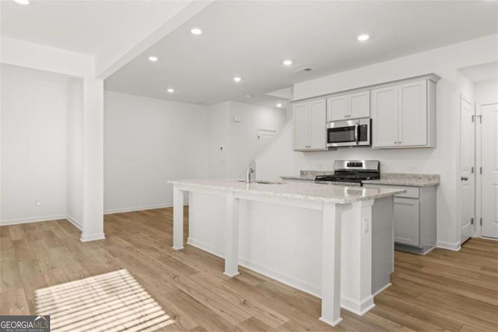 87 Smithwood Dr - Photo 4 of 10