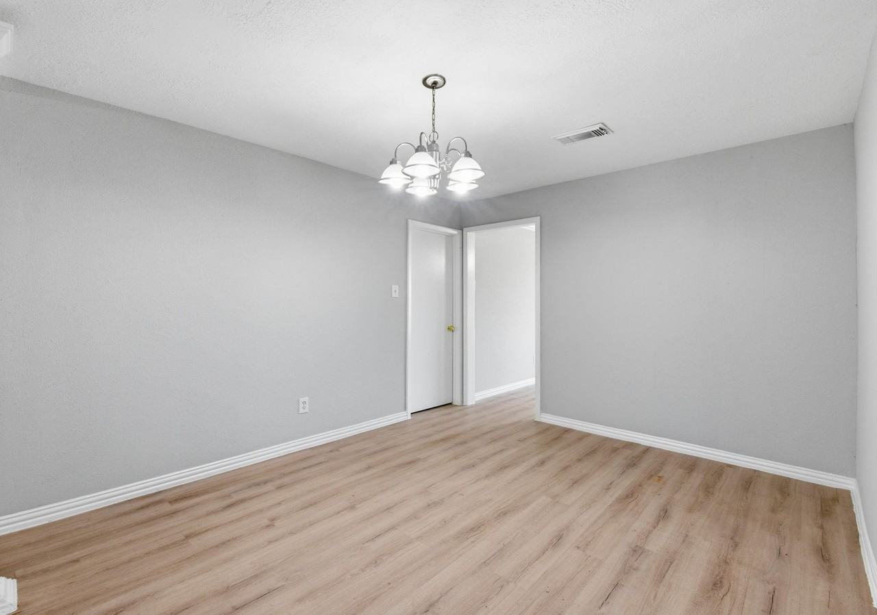 4438 Mccleester Dr - Photo 5 of 15