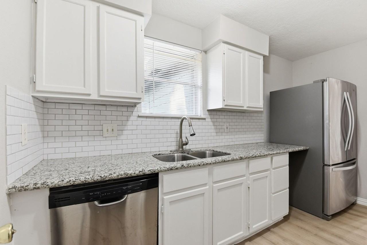 4438 Mccleester Dr - Photo 7 of 15