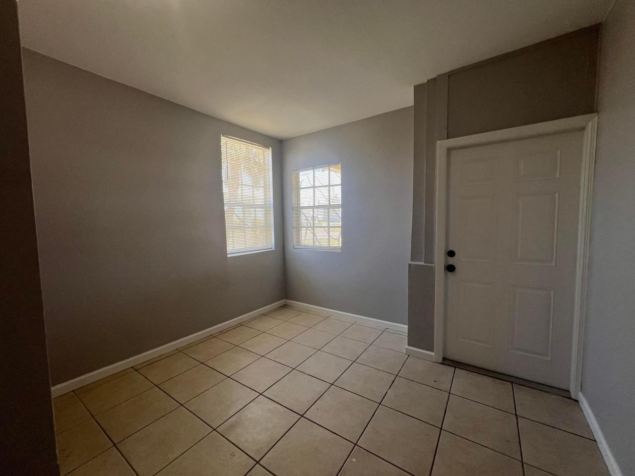 708 Avenue I ##A - Photo 6 of 9
