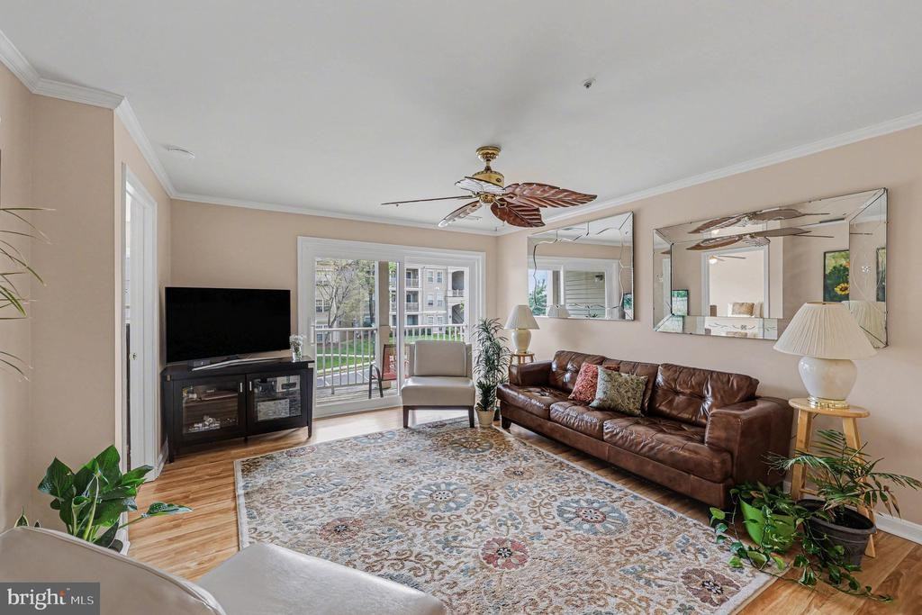 1067 Gardenview Loop ##201 - Photo 3 of 23