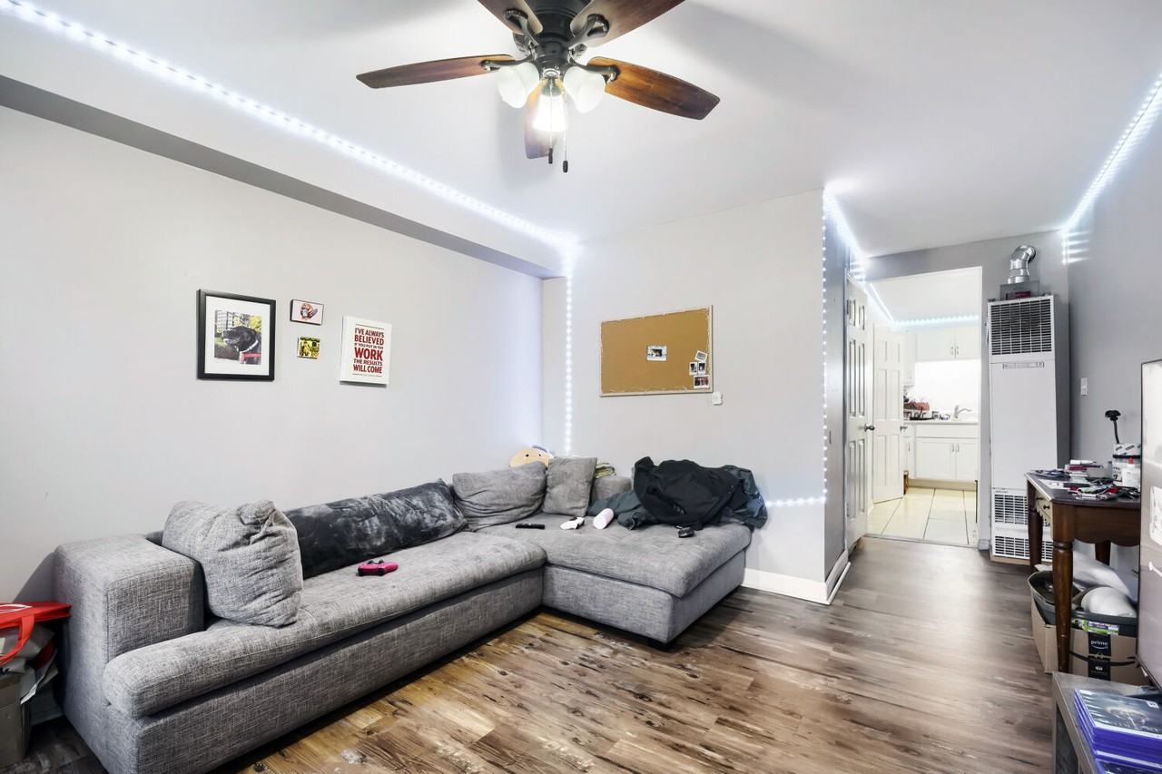 3237 S Aberdeen St Apt 1f - Photo 3 of 11