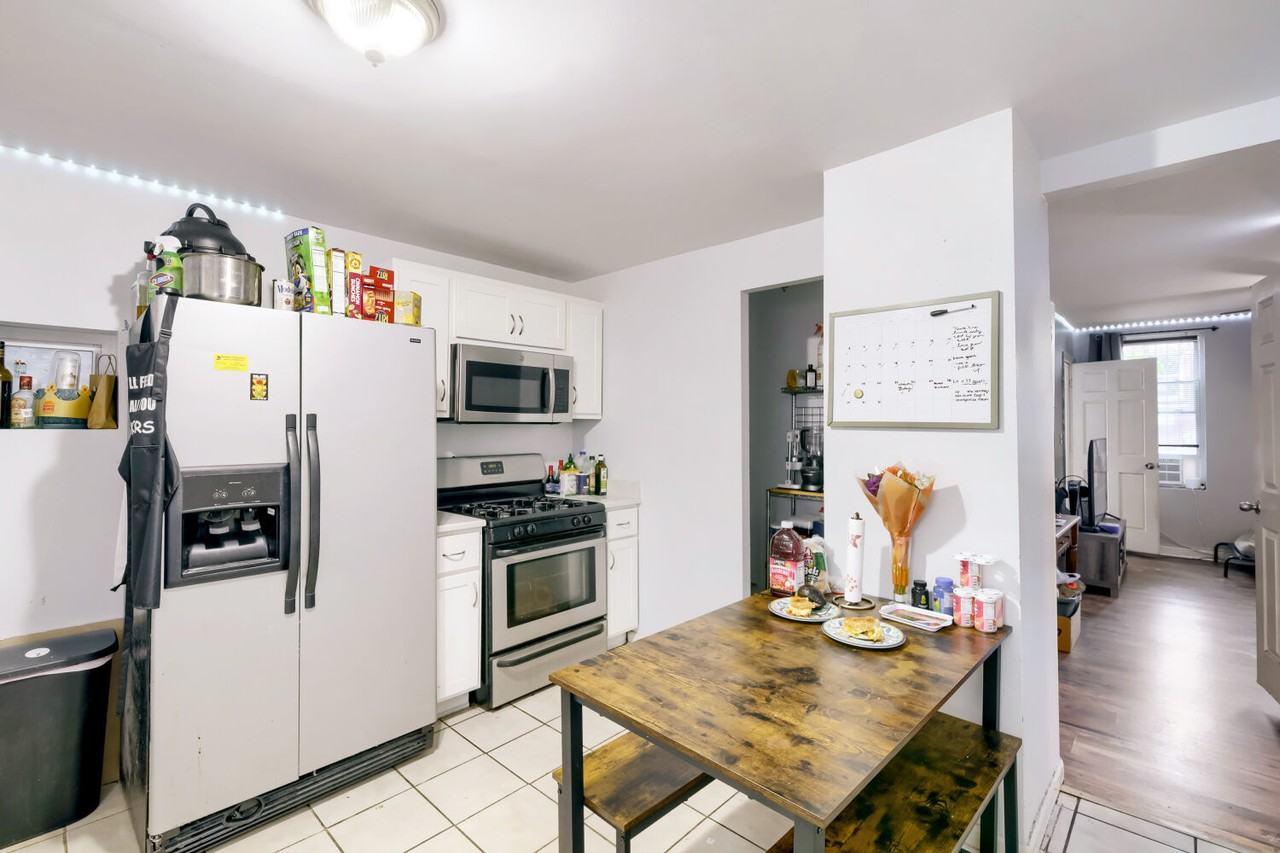 3237 S Aberdeen St Apt 1f - Photo 5 of 11