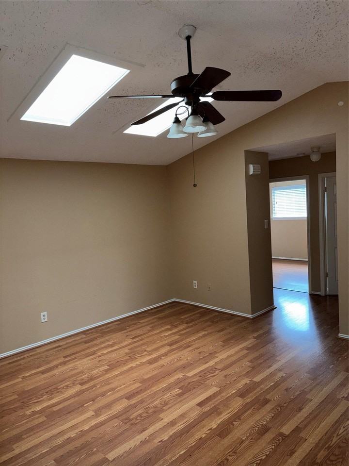 617 Luther Dr Unit B - Photo 6 of 21