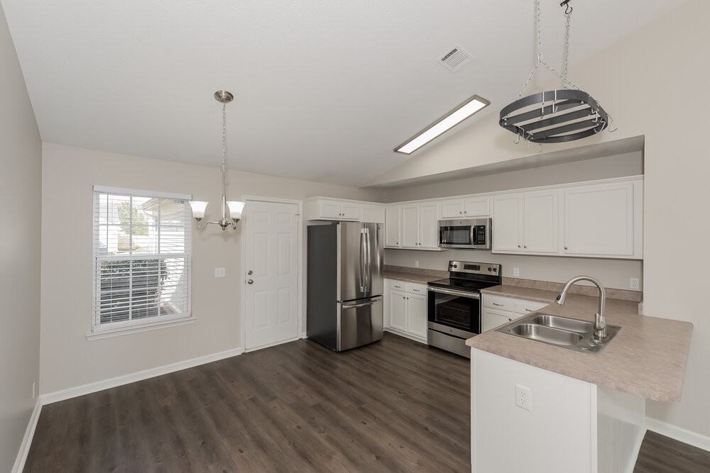 7409 E Winchester Dr - Photo 6 of 16