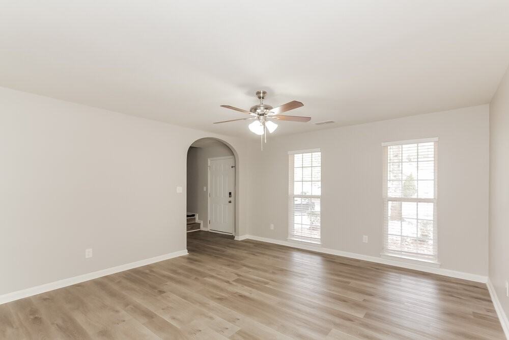 211 Winding Canyon Dr - Photo 7 of 17