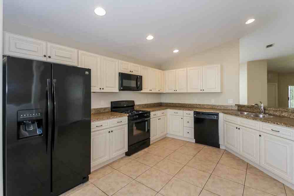 433 San Lorenzo Ct - Photo 5 of 15