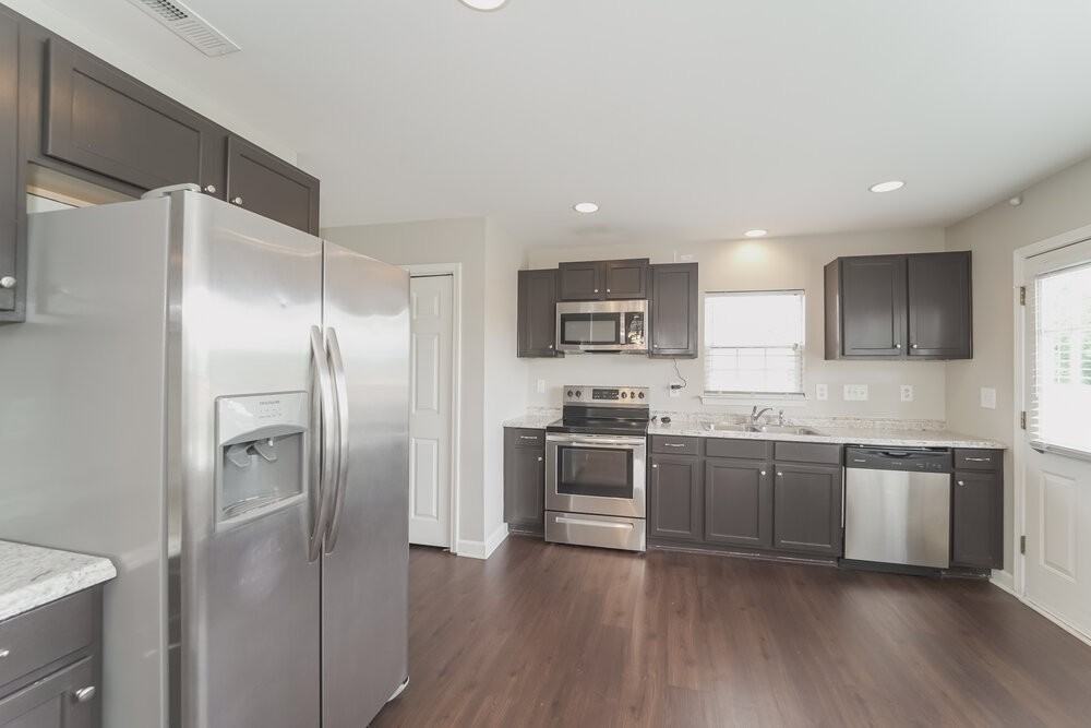 11300 Alvanley Hills Ct - Photo 7 of 16