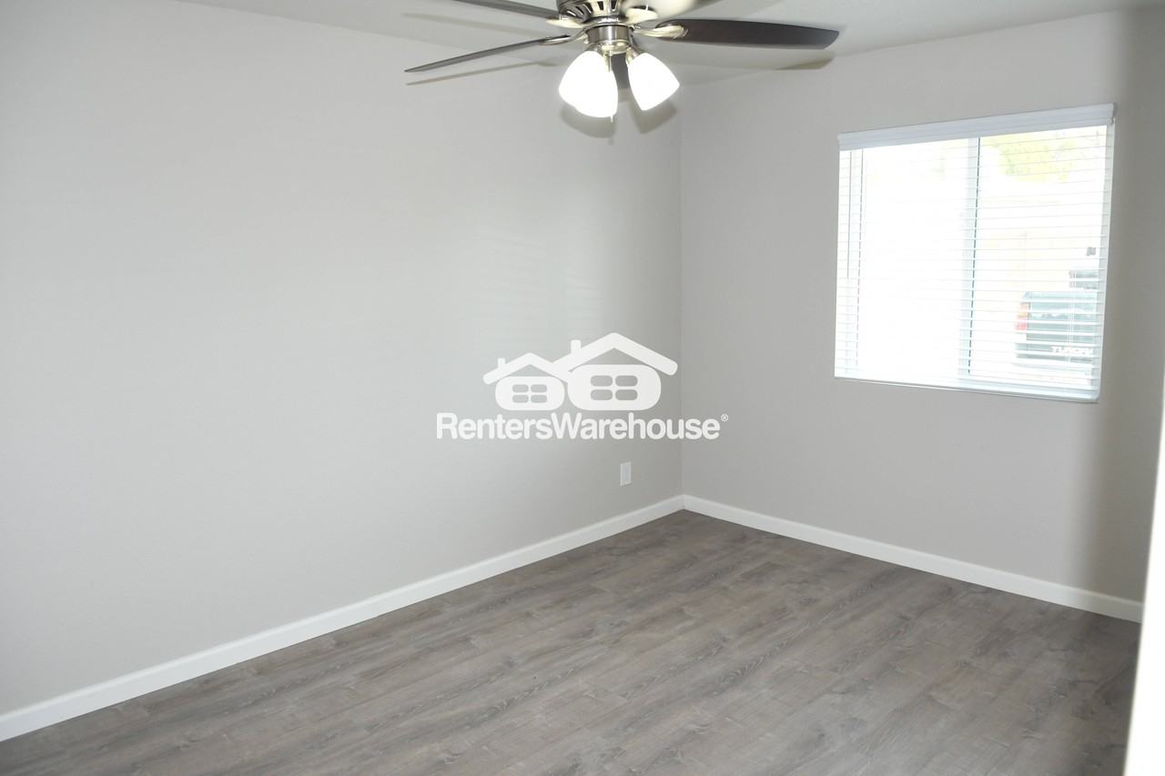 7519 N 12th St #5 - Photo 7 of 10