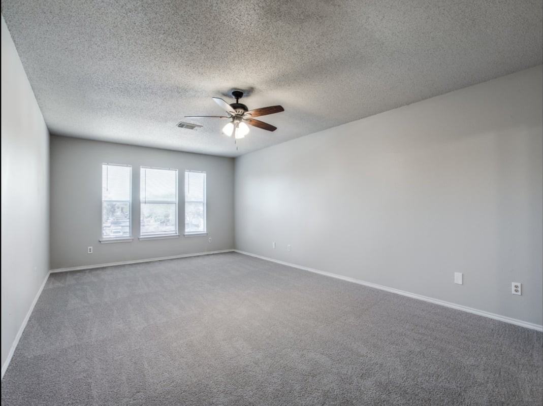 9706 Highland Crk - Photo 3 of 13