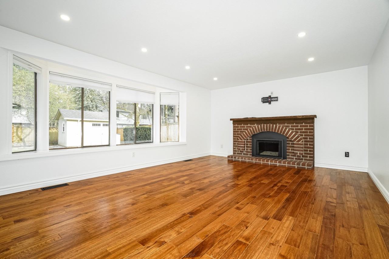 14427 25th Ave Se - Photo 5 of 15