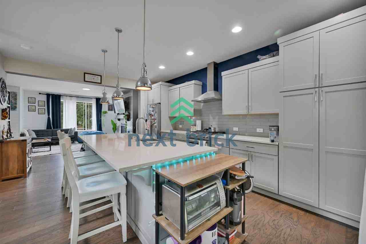 19725 Meridian Pl W #17 - Photo 6 of 25