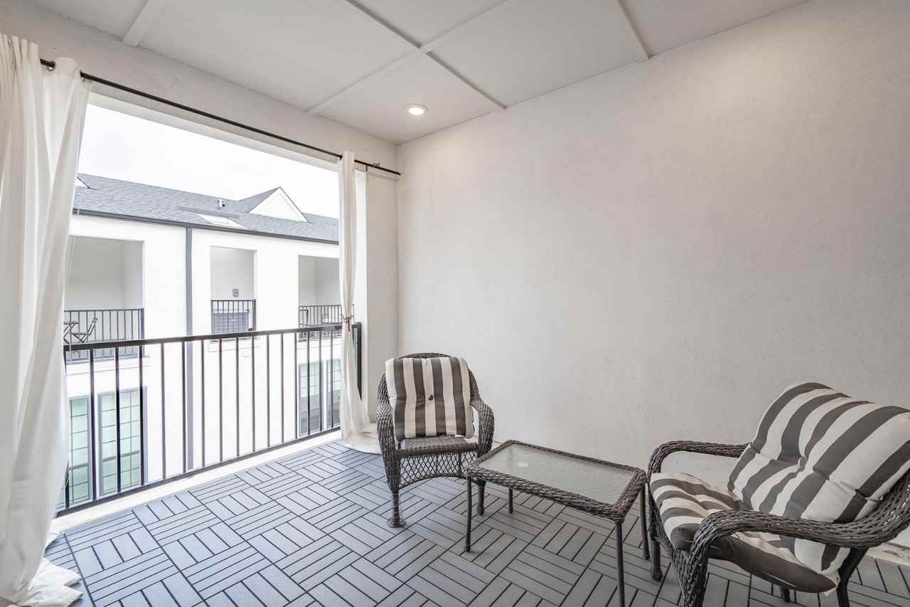 4808 San Jacinto St #204 - Photo 5 of 23