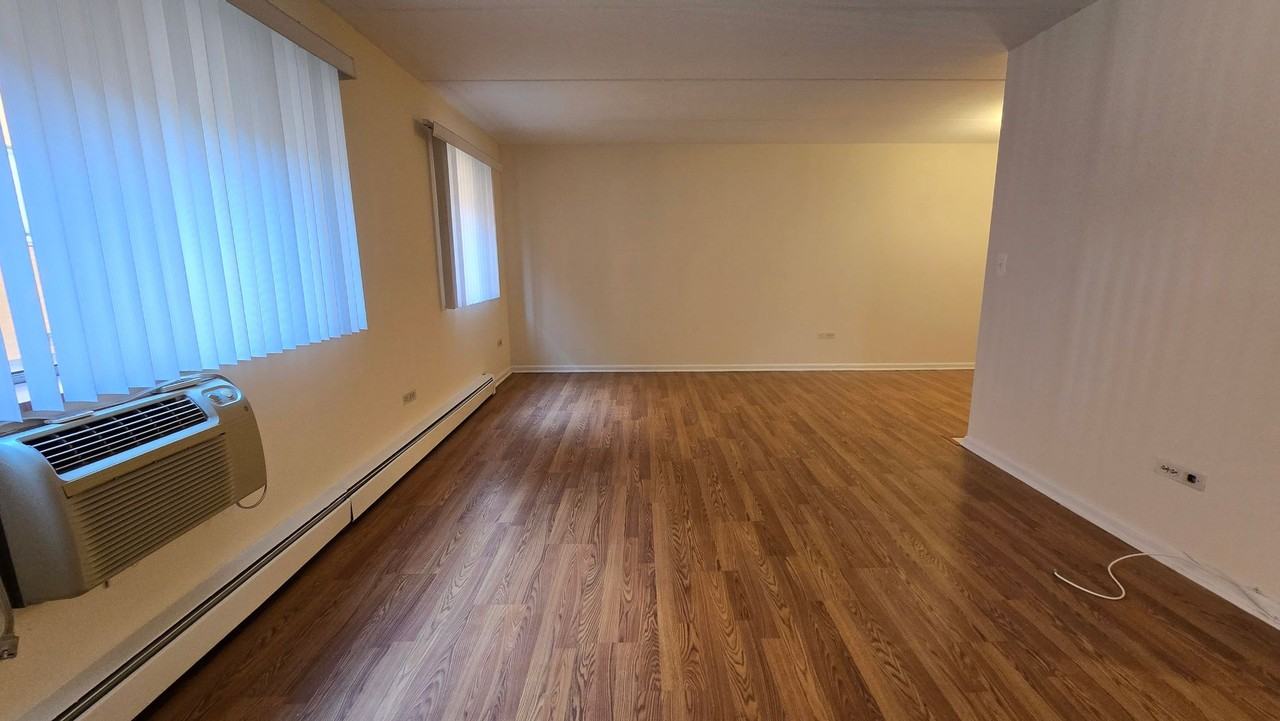 918 WASHINGTON - Photo 3 of 28