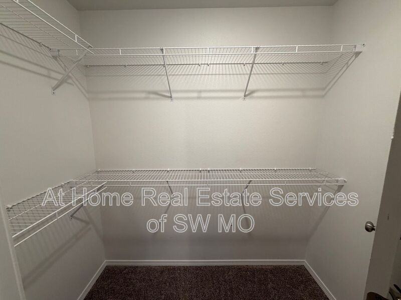 1318 Houston Ct - Photo 7 of 13