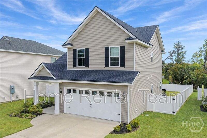 215 James Dr - Photo 4 of 25