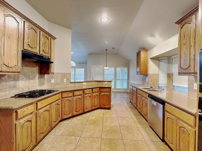 8713 Windblow Ct - Photo 5 of 20