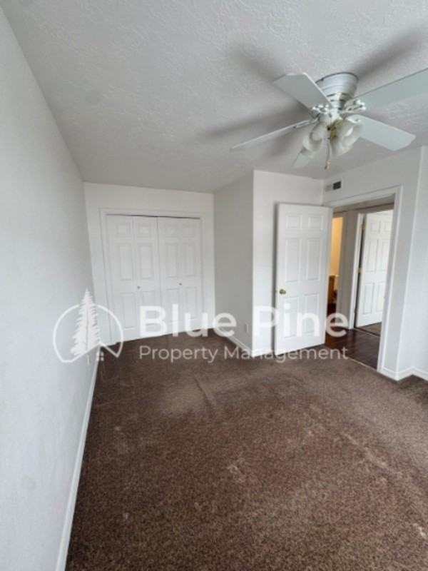 707 S 5th W - Photo 6 of 8