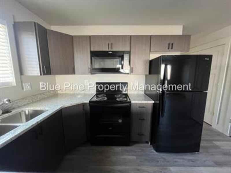 3565 E Gample Ave #2 - Photo 4 of 10