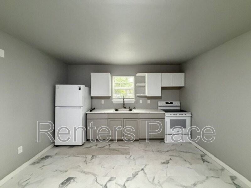 1322 N Birmingham Pl #C - Photo 4 of 8