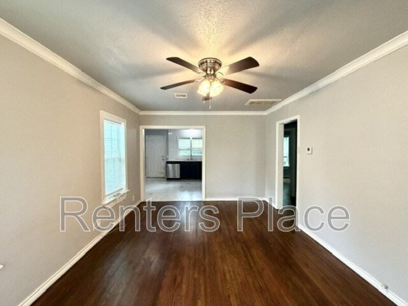 707 N Florence Pl - Photo 2 of 15